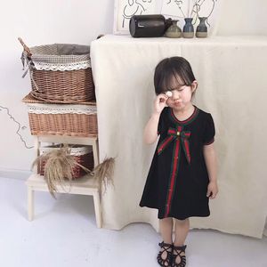 Luxury Bee Baby Girls Designer Dress Kids Short Sleeve Skirt College Wind Bowknot Children Casual Clothing Kids Clothes