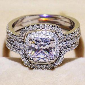 Wedding Rings Victoria Wieck Cushion Cut 8mm Stone 5A Zircon 10KT White Gold Filled Lovers 3-in-1 Engagement Ring Set