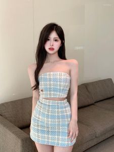 Arbetsklänningar koreansk stil kjol set damer rent lust tjej sexig rör topp väst kvinnlig sommardräkt 2023 väska höft kjolar tvådelar