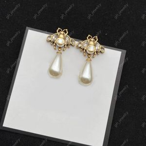 Have stamps Fashion little Bee Charm Earrings aretes Luxury designer crystal white resin Pendant Earring women party birthday gift jewelry