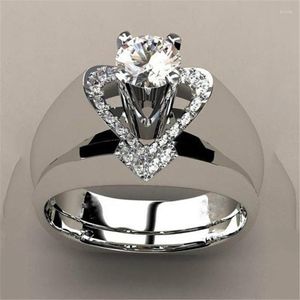 Wedding Rings Gorgeous Big White Glass Filled Stone Heart For Women Exquisite Silver Color Engagement Ring Elegant Jewelry