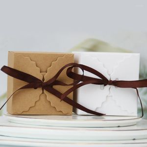 Carta da regalo 50/100 pezzi Scatole di caramelle Kraft onda Bomboniere e scatole regalo con nastro Carta fai da te Baby Shower per la decorazione di nozze della festa di compleanno