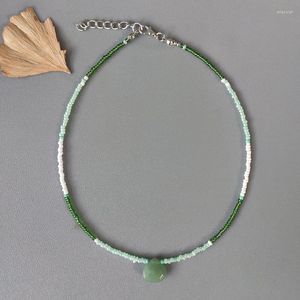 Girocollo Collana di perline stile Boho fatta a mano Perline di cristallo bianco verde Squisito collo selvaggio regolabile Accessori Regali per ragazze