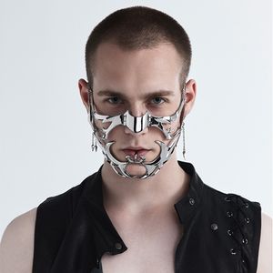 Parti Maskeleri Lüks Cyberpunk Maske Sıvı Düzensiz Gümüş Renkli İçi Boş Çelik Aksesuarlar Erkekler İçin Parti Takı 230313