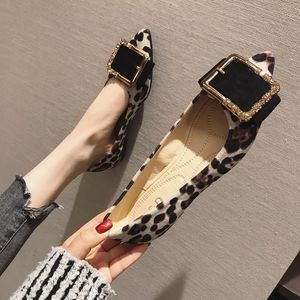 Klänningskor Lady Shoes Flat Heel Leopard Fashion Classic All Match Big Size 44 45 Small Size 31 32 33 34 Pointed Toe Women Flats 230311