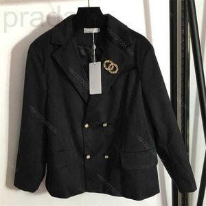 Women's Jackets Designer women Jacket coat free brooch corduroy striped high-end long sleeve jackets waist cc brand casual clothes womens wholesale cc1 86E1