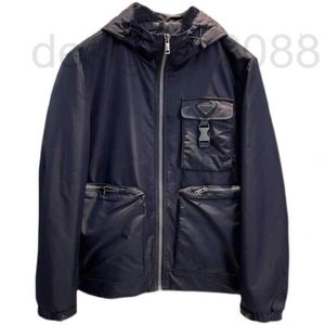 Men's Jackets Designer Hooded Jacket Autumn Waterproof And Windproof Polyester Fiber Fabric Pocket Decoration Outdoor Casual Style Windbreaker 7Q69