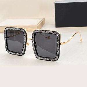 Gold Black Square Glitter Solglasögon för kvinnor överdimensionerade solskuggor mode glasögon gafas de sol designers solglasögon uv400 glasögon med låda