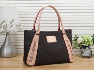 Projektanci torebki luksusowe Totes 8 Ladies łańcuchowe ramię Patent skórzane diamentowe torby wieczorowe Cross Body 671818