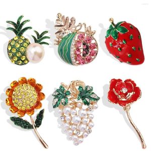 Brooches Rhinestone Enamel Plant Fruit Brooch Pomegranate Pearl Flower Grape Pineapple Women Badge Scarf Suit Jewelry