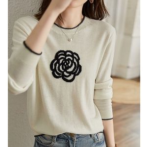 Moda feminina Moda Moda Bordado de cor sólida Roupas florais Autumn Pullovers casuais soltos Allmatch Camiseta coreana 230311