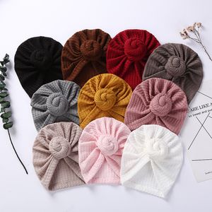 Berretti Cappelli 10 Pz / lotto Solid Waffle Crochet Baby Hat Lumaca Fatti a mano Ragazzi Ragazze Regalo Headwraps Moda Inverno Cap Berretti Copricapo 230313