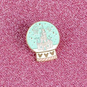 Brooches Gothic Castle Custom Celebrated Fireworks Enamel Pin Blue Background Badge For Clothes Jeans Gift Friends Wholesale
