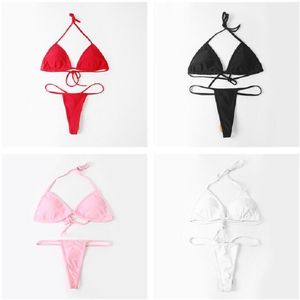 Modaya Mektuplar Zincir Bikinis Seti Bikini Tasarımcı Seksi Bölünmüş Yuaf Spa Havuzları Mayo Kıyafet Yaz Plajı Dalış Mayo Kadın Moda Mayo
