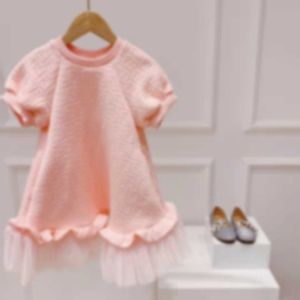 ドレスフラワープリントガールズスプリング格子縞の服セットデザイナー幼児衣服茶色の子供服セット90-150 cm女の赤ちゃんの夏のドレス