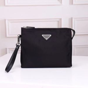 Herren-Designer-Clutch-Taschen, schwarze Nylon-Kulturtasche mit Schlitzen im Inneren, für den täglichen Gebrauch, Make-up, modische Geldbörse