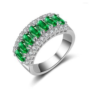 Anéis de casamento Loredana Fashionable Straight Row ovo em forma de zircão verde brilhante Trendência nobre cheia de vitalidade para mulher