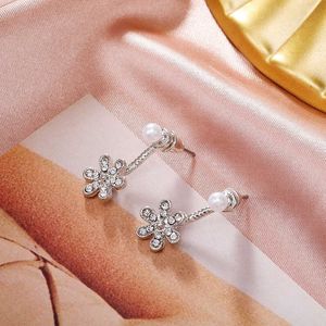 Baumeln Kronleuchter Korea Modeschmuck Kleine Duft Dame Silber Perle Besetzt Mit Fünfblättrigen Blumen Tragen Ohrringe Schmuck Frauen G230313