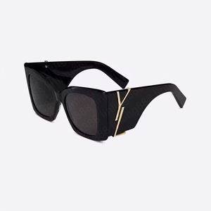 Luxus-Mode-Sonnenbrille für Frauen, heiße Designer-Sommer-Stil, Anti-Ultraviolett, Retro-Platte, quadratisch, Vollformat-Brille, zufällige Box