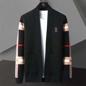 2023 Новый стиль мужские свитера высшего класса Autum Winter Designer Fashion Kind Cardigans Свитер Мужчина Повседневные модные грудки