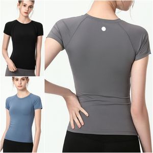 LL-1303 Kadın İnce Yoga Kıyafetleri Yaz Gömlekleri Kızlar Spor Kısa Kollu T-Shirts Yetişkin Spor Giyim Salonu Gömlek Egzersiz Fitness Fitness Hızlı Kuru