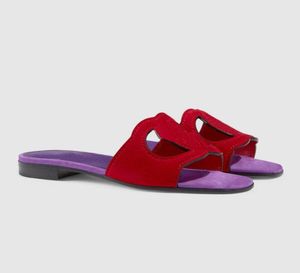 Designer di lusso Donna Pantofola CUTOUT sandali piatti scivolo Interlocking Cut-out Slides Sandalo Millennials Pelle vera pelle suola in gomma pelle scamosciata colorata