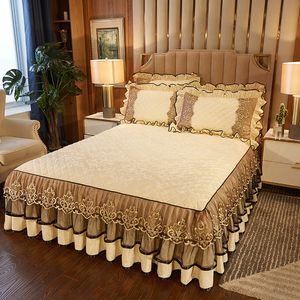 Bed Skirt European Warm Thicken Plush Quilted Bed Skirt Soft Velvet Padding Cotton Bedspread Queen Size Bed Cover Not Including Pillowcase 230314