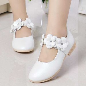 Flatskor Flower Girls Pink White Gold Leather Shoes for Children Latin Dance Princess Wedding Party 6 8 10 12 år gammal Schoenen Meisjes P230314