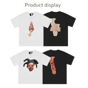 Designer fashion brand Big V clown finger necklace Big V print hip-hop mens and womens same casual round neck short-sleeved T-shirt