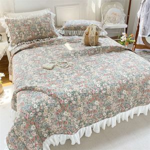 Sängkjol Vintage French Princess Quilted Cotton Bed Bread Coverlet Double 230x250cm Print Floral Ruffle Bed Sheet Soft 2st Pudow Case 230314