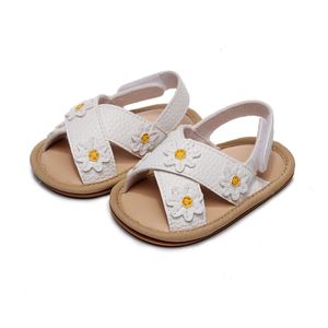 Första Walkers Cross Belt Floret Children's Sandals Baby bekväma småbarnskor 230314