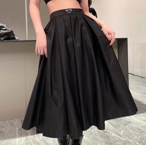 Designer vestido feminino moda re-nylon vestidos casuais verão saia super grande show calças finas saias de festa preto tamanho S-L