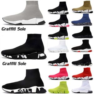 2024 Designer Sock Shoe Casual Shoes Mäns kvinnor Paris Triple Black White Red Green Flat Trackers Sneakers Fashion Platform Walking Outdoor Sneaker