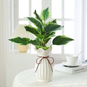 Dekorativa blommor 1 st 40cm 14Green lämnar Artificial Plant Evergreen Faux Greenery Wall Home Decoration Party Supplies Wedding Ornament