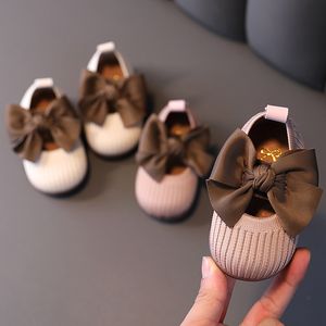 Primeiros caminhantes Sapatos para bebês de bebês solteiros BOWKNOT BOWKNOT SAPATOS infantis fofos sapatos de tecido casual