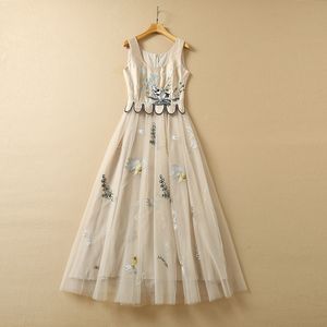 Summer Sleeveless Long Maxi Dress Scoop Neckline Khaki Tulle Goldfish Embroidery Panelled Elegant Casual Dresses 22Q151638