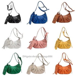 Ladies Store barata 90% De fora da carteira atacadista Mini Box Banquet Bolsa Pu Couro Bolsa Mensageiro curto Handel