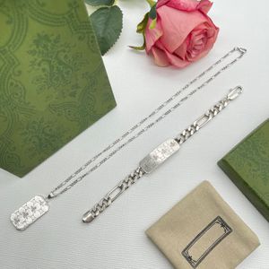 Fashion Bee Pendants Necklaces Men Women Designer Silver Stainless Steel Necklace Bracelet Set Womens Luxury Jewelry