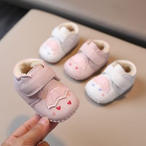 First Walkers 0-1 Years born PU Shoes Winter Fleece Cotton Shoes Baby Girls Princess Shoes Soft Sole Infant Crib Shoes Cartoon Cute Shoes 230314