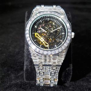 Хип -хоп полный бриллиант со льдом мужские часы часы бренда роскошные стальные водонепроницаемые часы для мужчин.