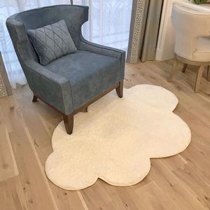 Carpets INS Ivory Color Fleece Area Rug In Clouds Shaped Decoration Tent Floor Mat Custom Size