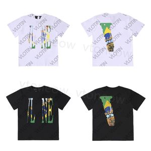 2023 Men Designer T Shirt Letter Print Tees Big V Men Women Short Sleeve Hip Hop Style Black White T-shirts Tees Size S-XL 18