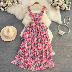 Superfeenhaftes Badeort-Strandkleid aus Chiffon mit Blumen-Hosenträger, langer Rock, modische Taille, dünne A-Linien-Kuchenröcke
