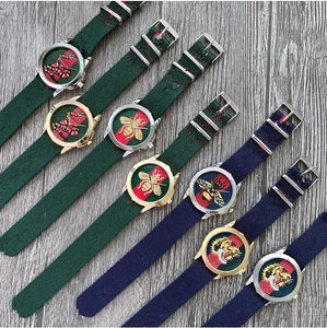 Relojes de mujeres Europa y American Face Best-sell Beld Belt Quartz Trade Extran Foreign Watch Personalidad Creative Sports Watch