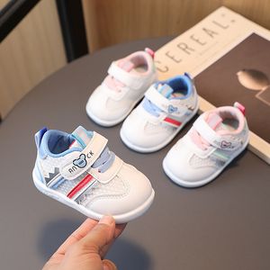 First Walkers Spring Baby Boys Girls Sneakers 0-2 Year Toddlers Fashion Sports Shoes for Girls Breathable Boys Board Flats Infant Shoes 230314
