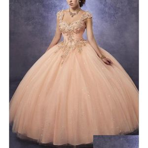 Quinceanera Sukienki Blśniętą suknię balową Tle Ball Szycika linia szyi Ruched stanik z koronką i koralikami Odłączane paski Dziewczyny Gow Dhoc2