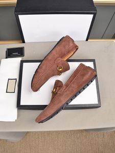 Mocassini da uomo di nuovo arrivo Scarpe eleganti Gommino Guida Scarpe casual in pelle scamosciata da lavoro formale Taglia 38-47