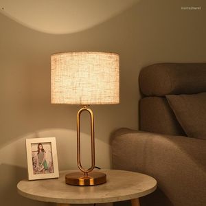 Tischlampen Nordic Golden Ring Lampe für Schlafzimmer Nachttisch Luxus Gold U-förmige Licht El Küche Art Deco Stoff Fixture