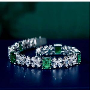 Trendy Lab Emerald Diamond Bangle Armband 100% Real 925 Sterling Silver Wedding Armband för kvinnor lovar festsmycken gåva