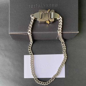 Chokers ALYX Hero Chain Necklace Men and women couples ALYX Metal Buckle 9SM Necklace Hip Hop High Quality ALYX RIVER LINK BRACELETS Y2303